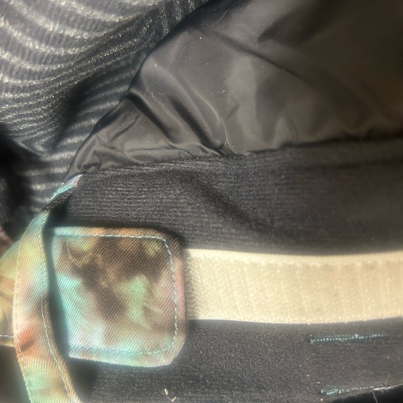 Under Armour M NWOT ski/snowboard pants.. impossible to photograph lol- pattern - Picture 6 of 14